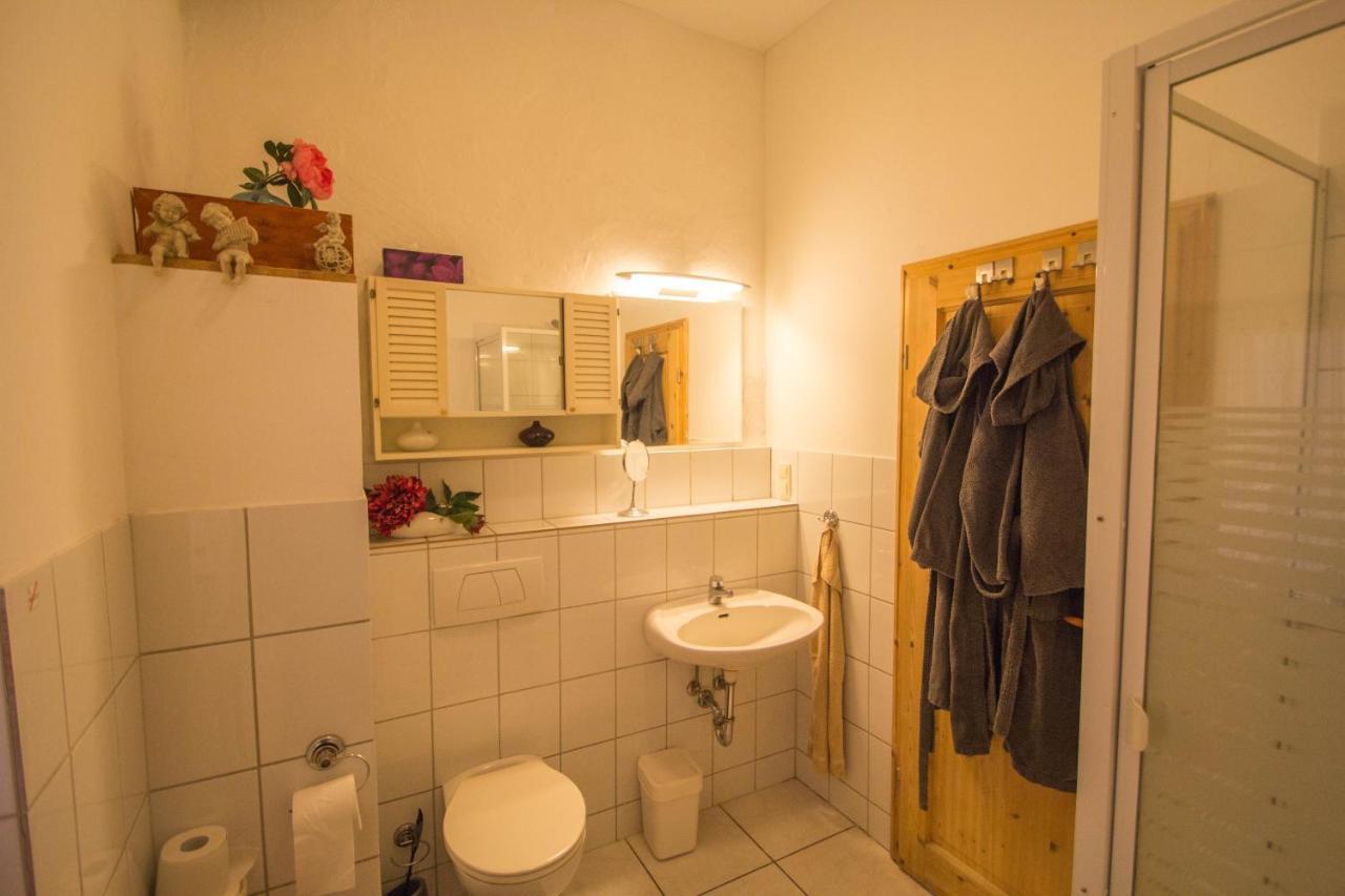 Haus Falkenhof Knüllwald Esterno foto
