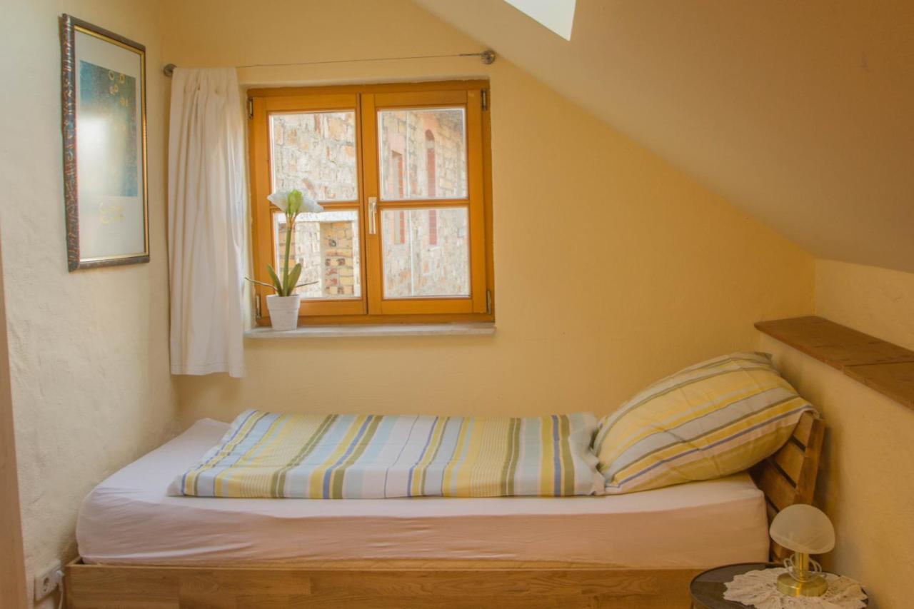 Haus Falkenhof Knüllwald Esterno foto